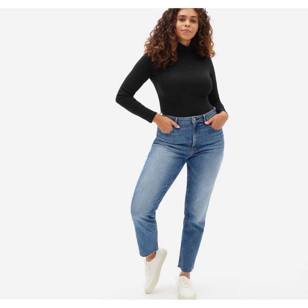 Everlane The Cheeky High Rise Straight Leg Light Blue Jeans Size 29 Crop Raw Hem